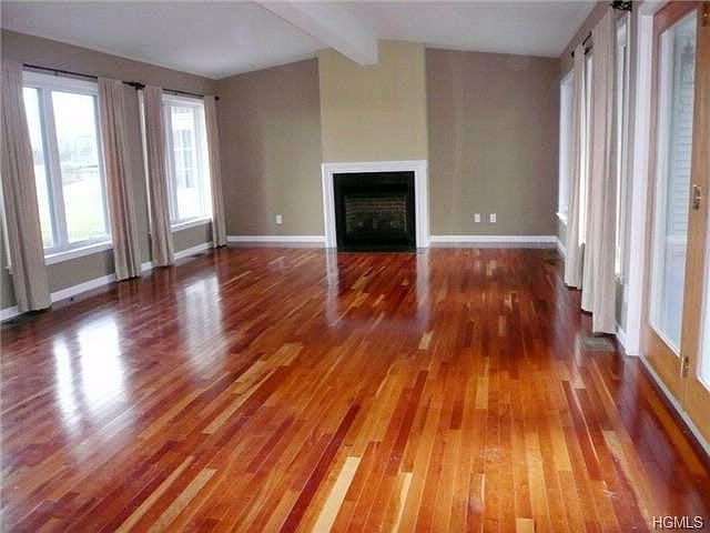 2nd image of 51 Hunt Cir