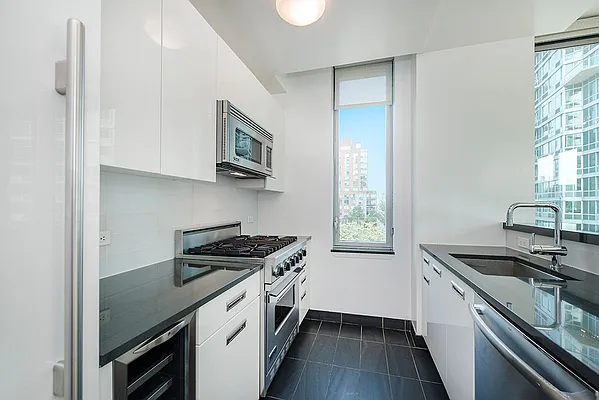 Rented by Nest Seekers International | media 22