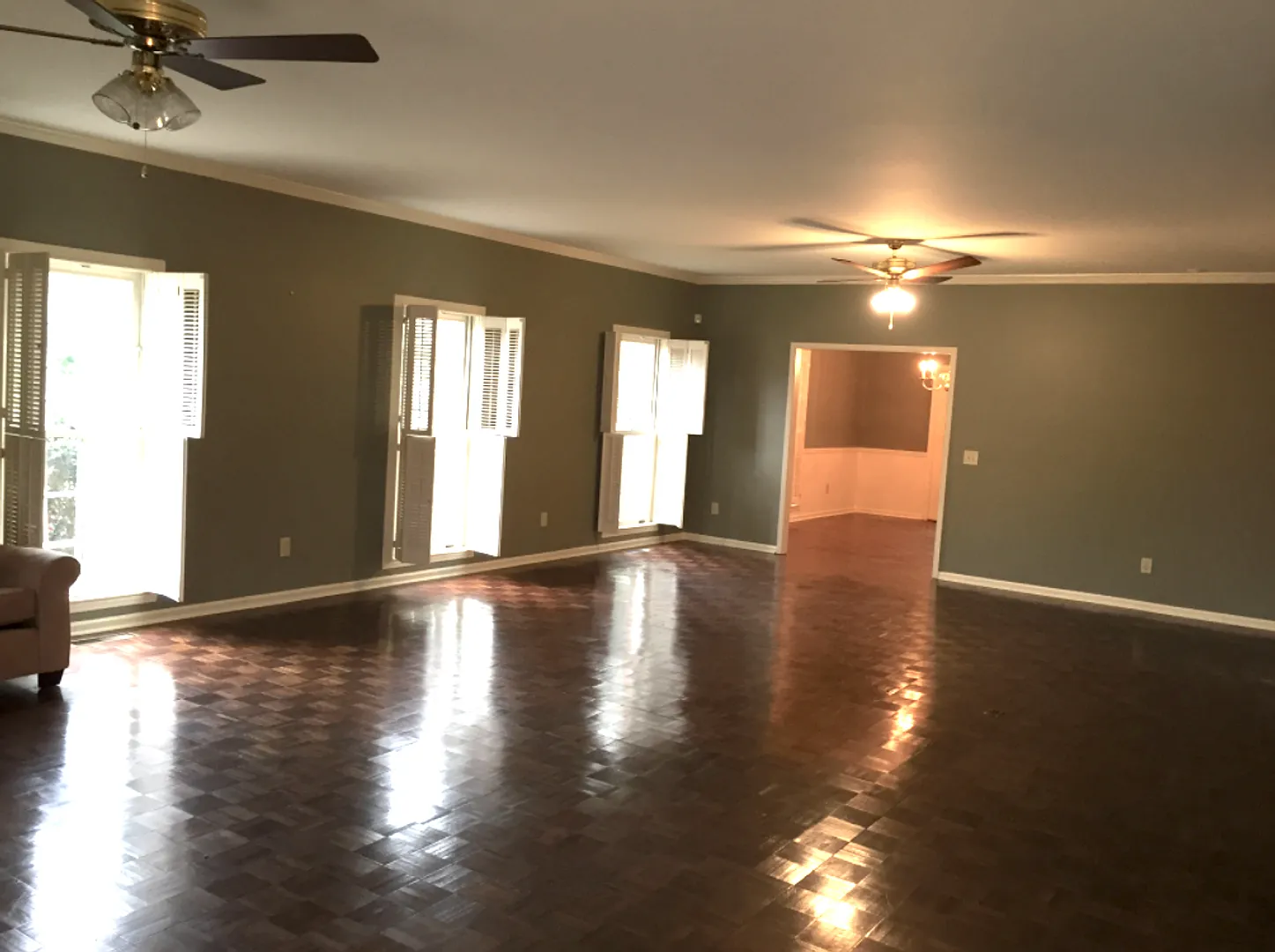Residential Home on East University Drive!! — Photo 2