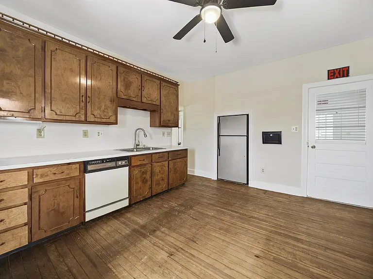 1001 Pope Ave — Photo 12
