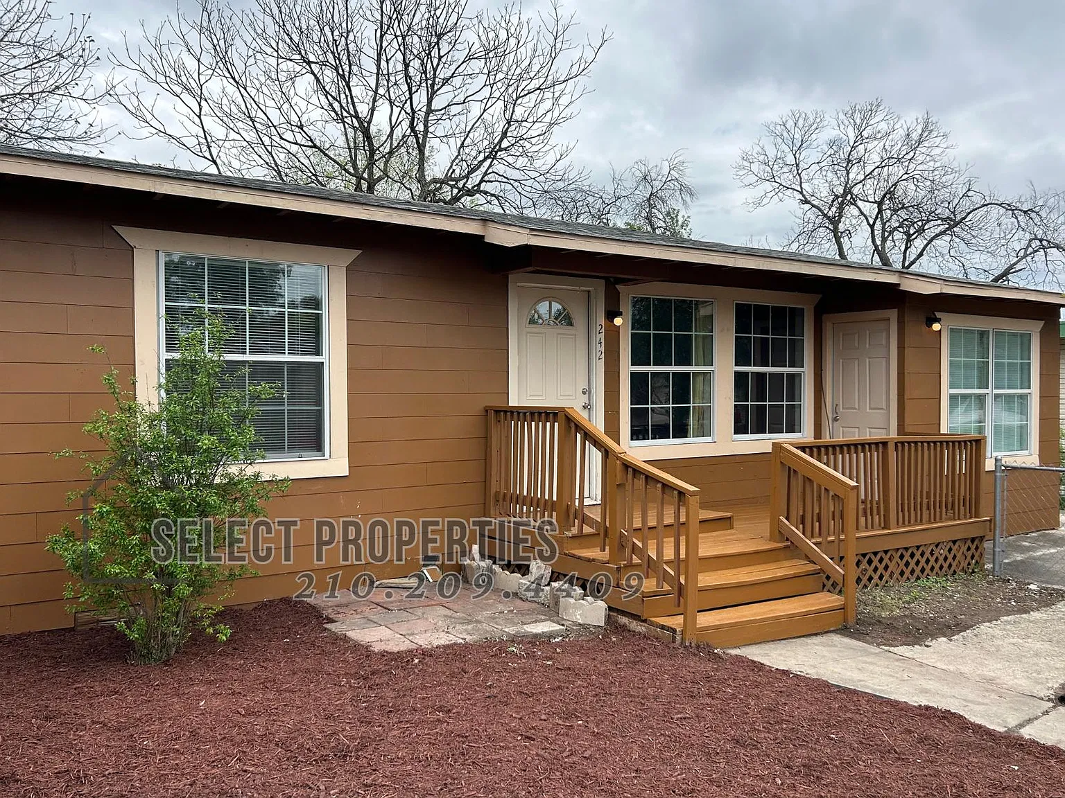 3 bed, 991 sqft, $1,800 — Photo 1