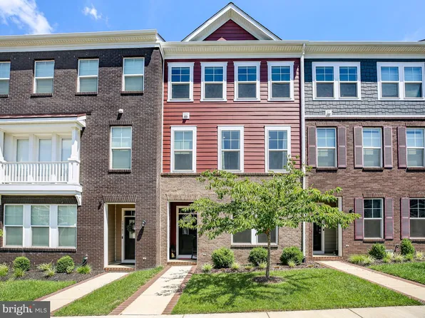 17783 Osprey Harbor Ln, Dumfries, VA 22026