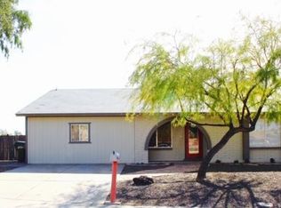 2901 W Woodridge Dr, Phoenix, AZ 85053
