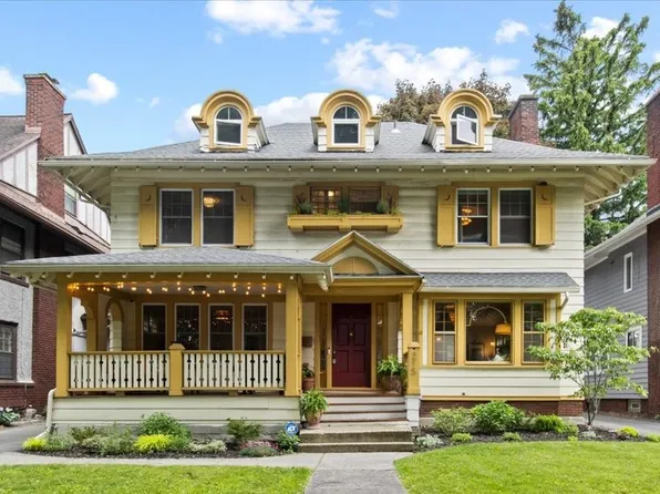 215 Canterbury Rd, Rochester, NY 14607