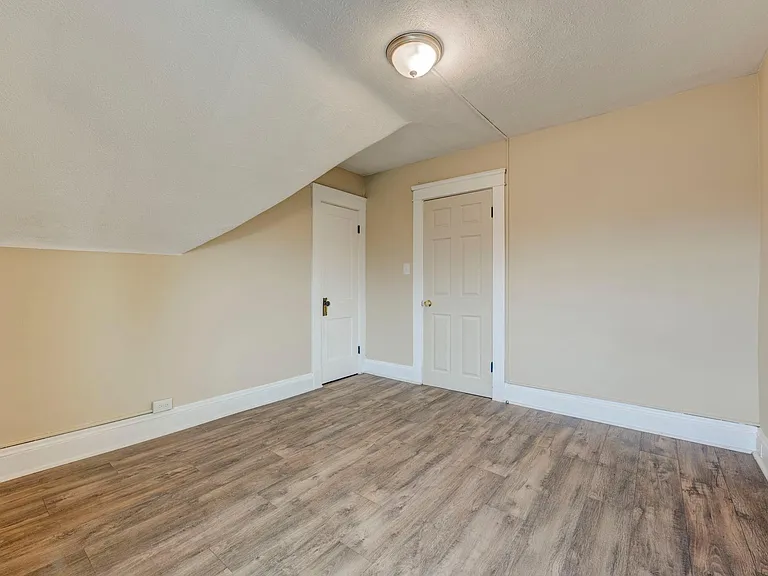 13091 Cedar Rd — Photo 20