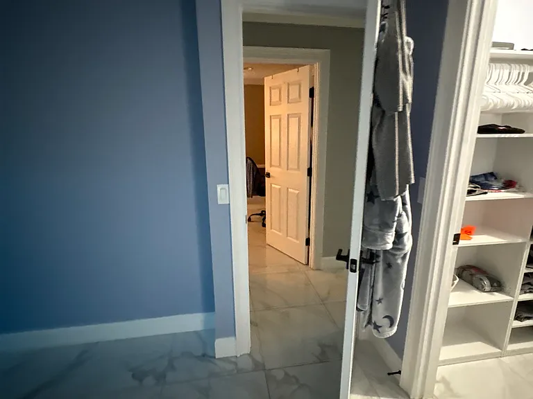 199 SE Crosspoint Dr — Photo 4