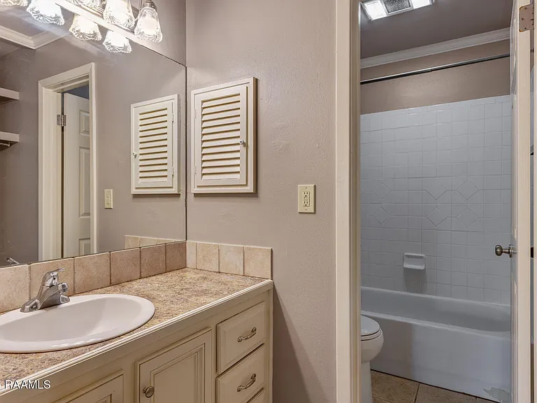 220 Doucet Rd #207-A — Photo 15