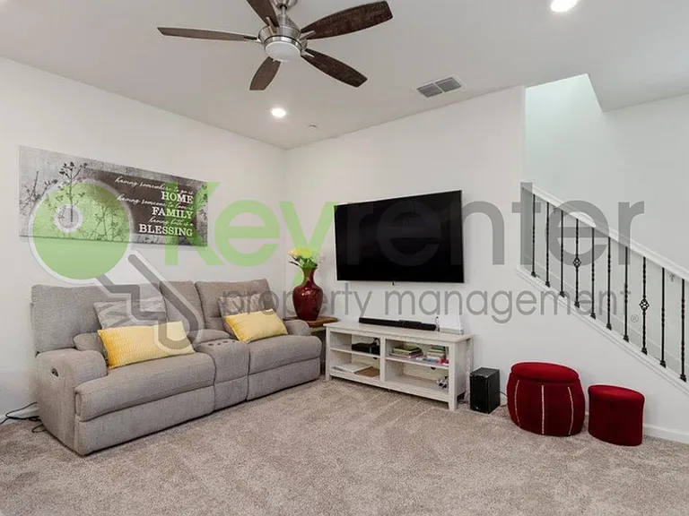 1057 Provence Village Dr — Photo 9