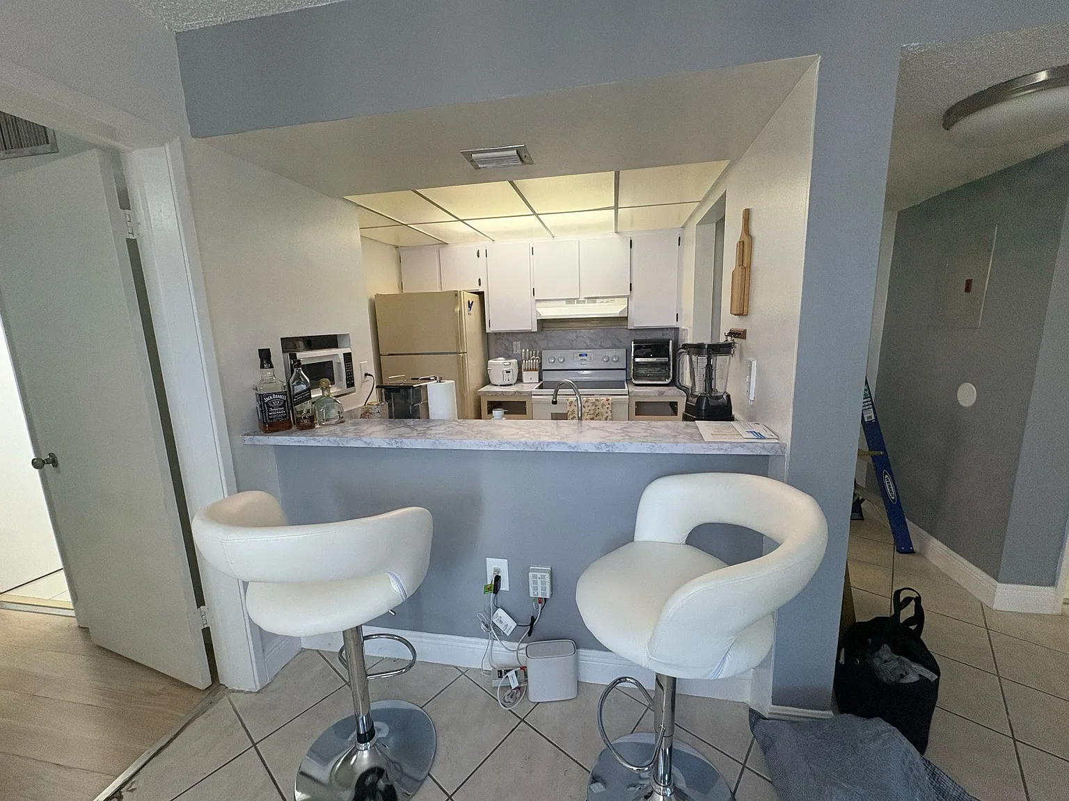 2 bed, 939 sqft, $2,200 — Photo 3