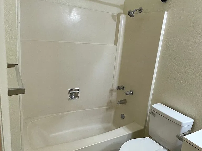 3090 Bounty Ln — Photo 27