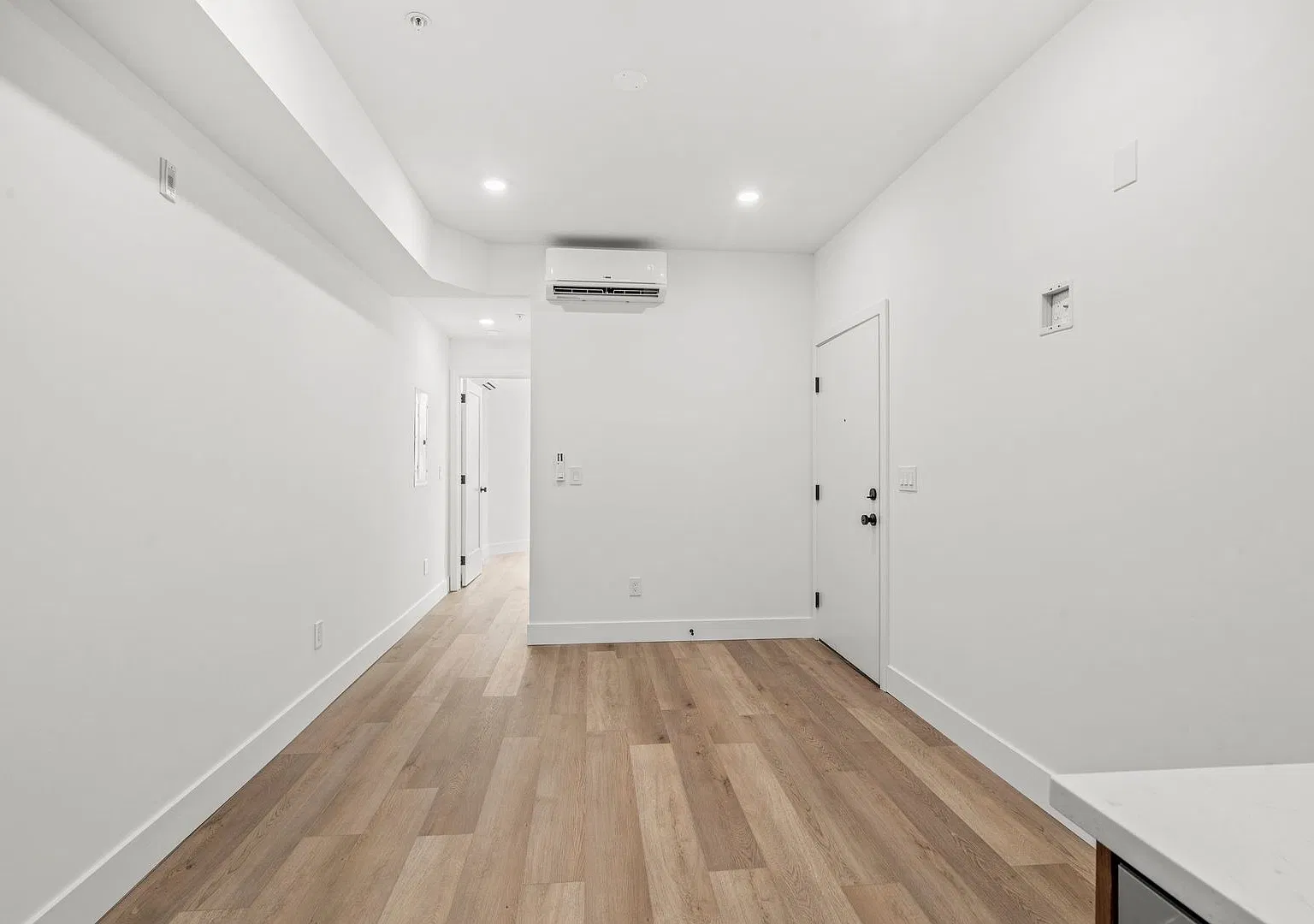 4710 Woodland Ave — Photo 4