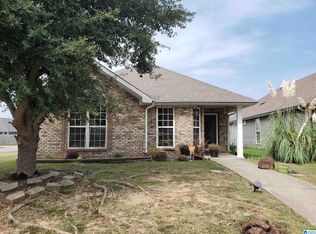 1175 Village Trl, Calera, AL 35040