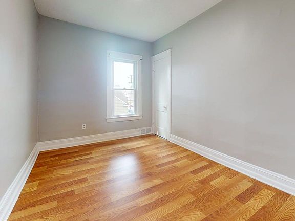 5th image of 888 Rondel Rd #Cf2561174