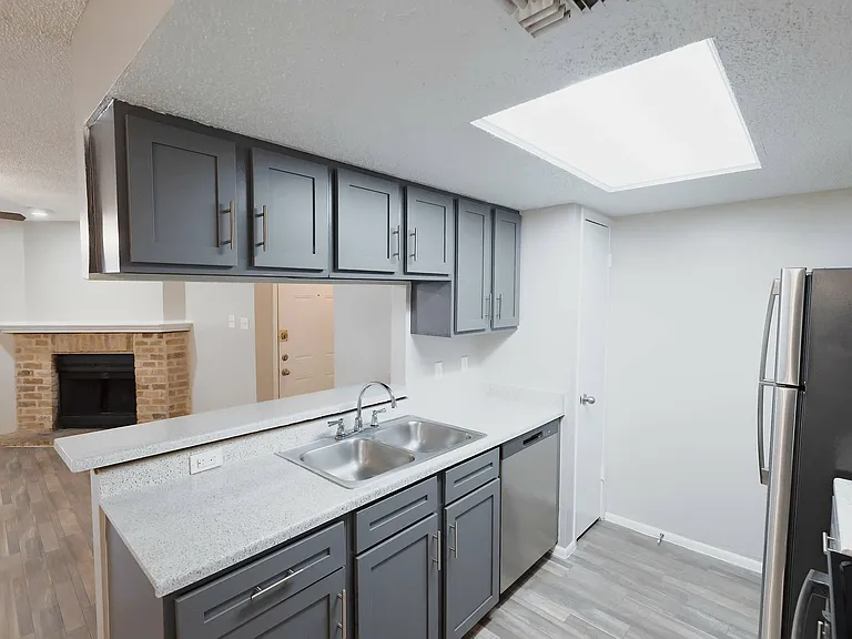 Hidden Oaks Apartments — Photo 39