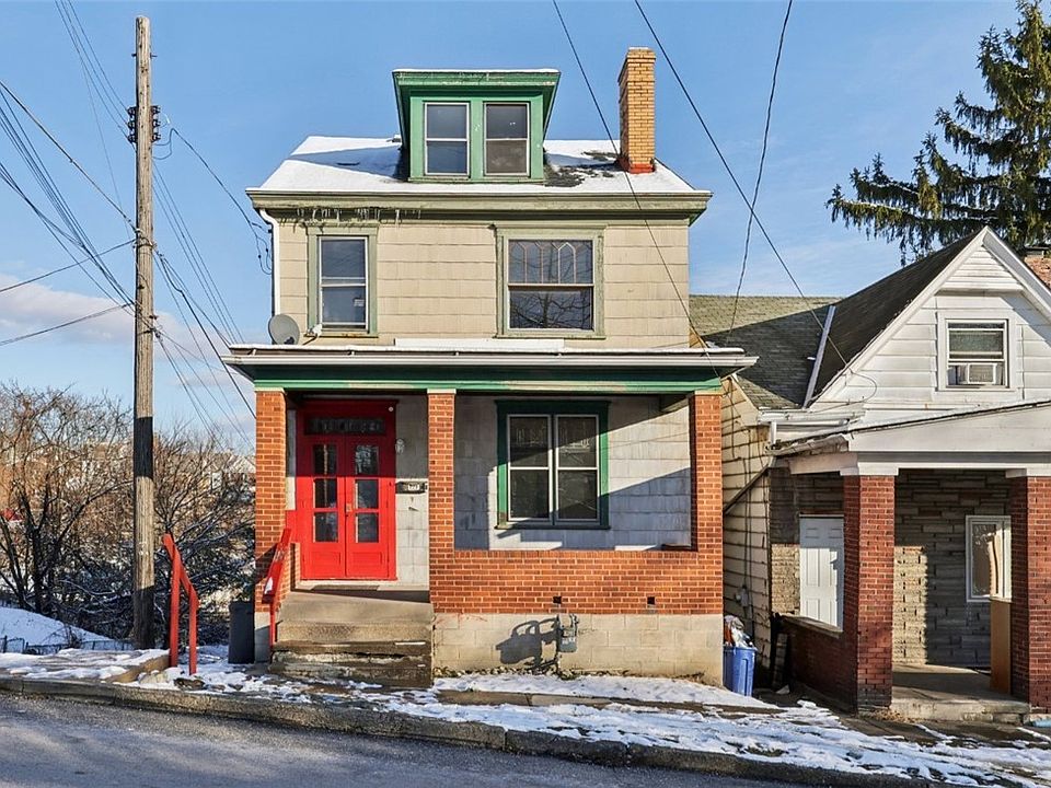 1st image of 221 Fernleaf St