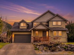 1003 Ash Pl, Squamish, BC