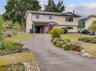 6891 Harwood Dr, Lantzville, BC V0R2H0