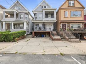 98 W 47th St, Bayonne, NJ