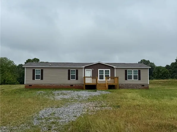 236 Dewaters Rd, Commerce, GA 30529