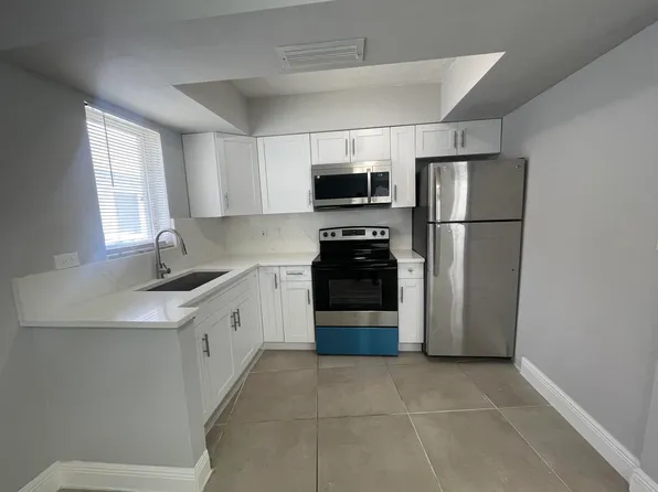 921 SW 10th Dr #3, Pompano Beach, FL 33060