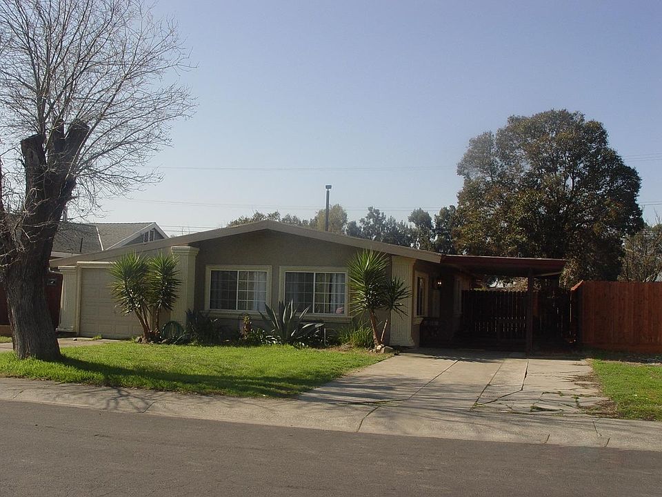 1st image of 3929 N Hogue Ave