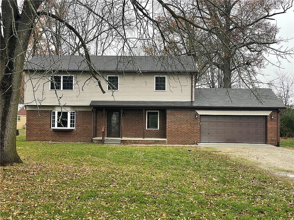 1st image of 2838 S Rosewood Dr