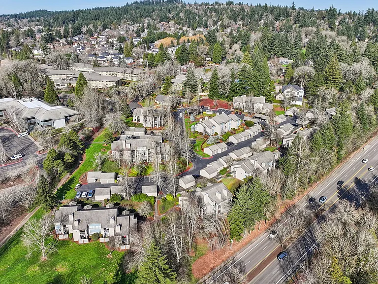 Haven Lake Oswego — Photo 41