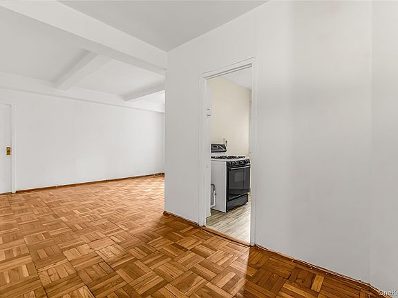 5th image of 1565 Odell Street #2B