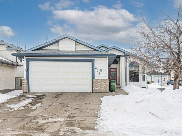 203 Bancroft Close NW, Edmonton, AB T5T 6B5