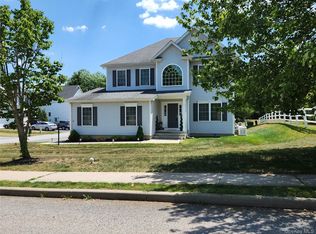 5 Mulberry Pl, Hopewell Junction, NY 12533