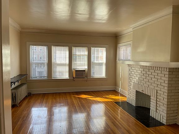 3rd image of 2101 Lennox Rd #3