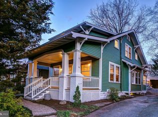 7505 Carroll Ave, Takoma Park, MD 20912