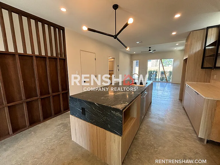 38 Angelus St — Photo 5