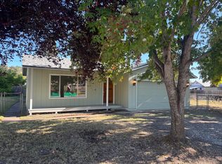 124 Paxon Ave, Eagle Pt, OR 97524