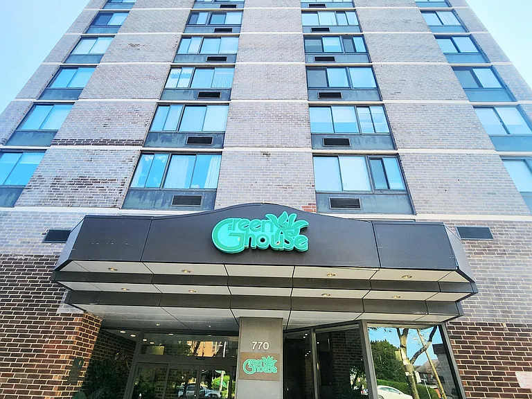 770 Anderson Ave #18F — Photo 1