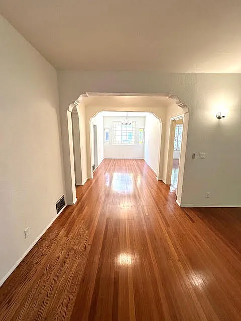 1 bed, 900 sqft, $3,195 — Photo 2