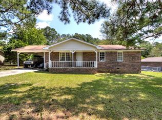 22 Lakemont Dr SE, Silver Creek, GA 30173