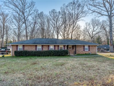 204 Clarke Stream Dr, Anderson, SC, 29621