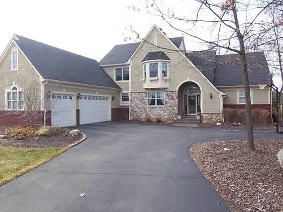 3746 Honors Way photo 1