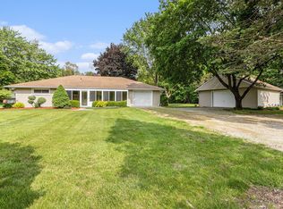 20415 Wilmot Rd, Belleville, MI 48111