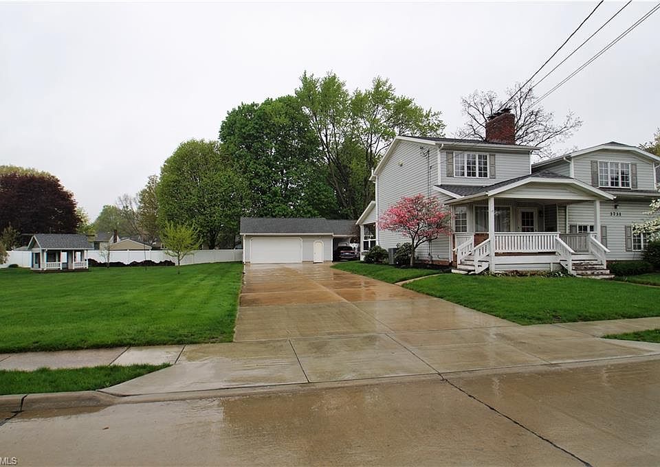 1st image of 3731 Louise St