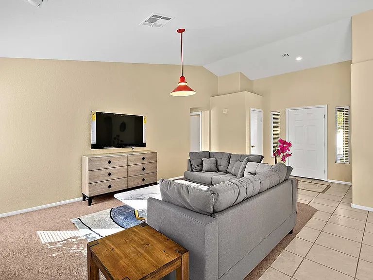 708 Saratoga Springs St — Photo 30