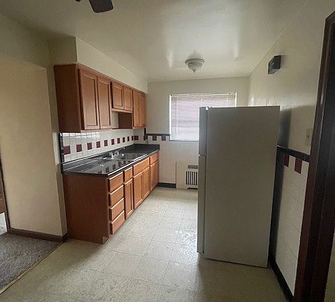 2nd image of 2384 Boudinot Ave #4