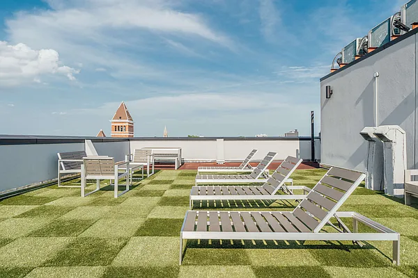 Rented by Nooklyn NYC LLC | media 42