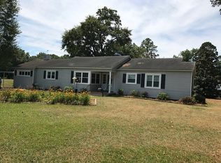 120 Park Ave, Mount Olive, NC 28365