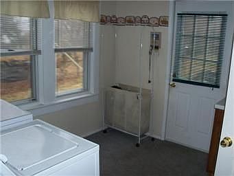 5th image of 406 E Zaun Ave