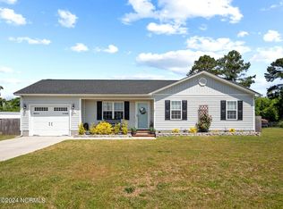 203 Wingspread Ln, Beulaville, NC 28518