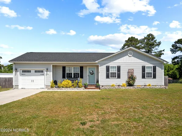 203 Wingspread Lane, Beulaville, NC 28518