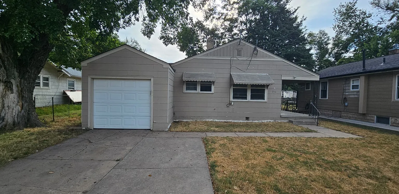 2 bed, 760 sqft, $1,000 — Photo 1