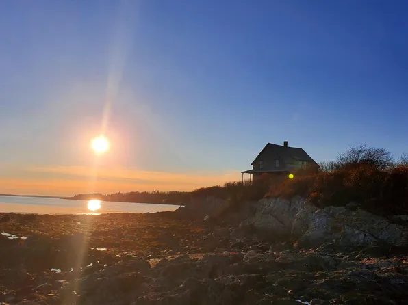 205/216 Beach Road, Portland, ME 04019